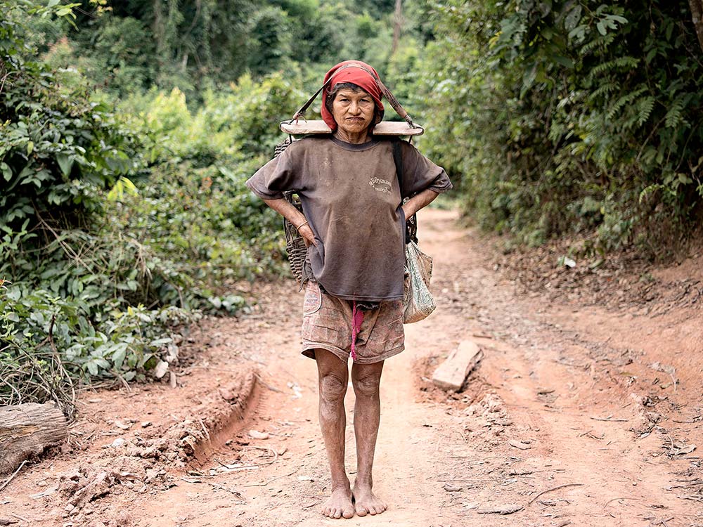 Lena & Teo Dobrowoloska & Ormond-Skeaping, Portrait of Resilience #1 – Akha Village, Luang Namtha, Lao PDR